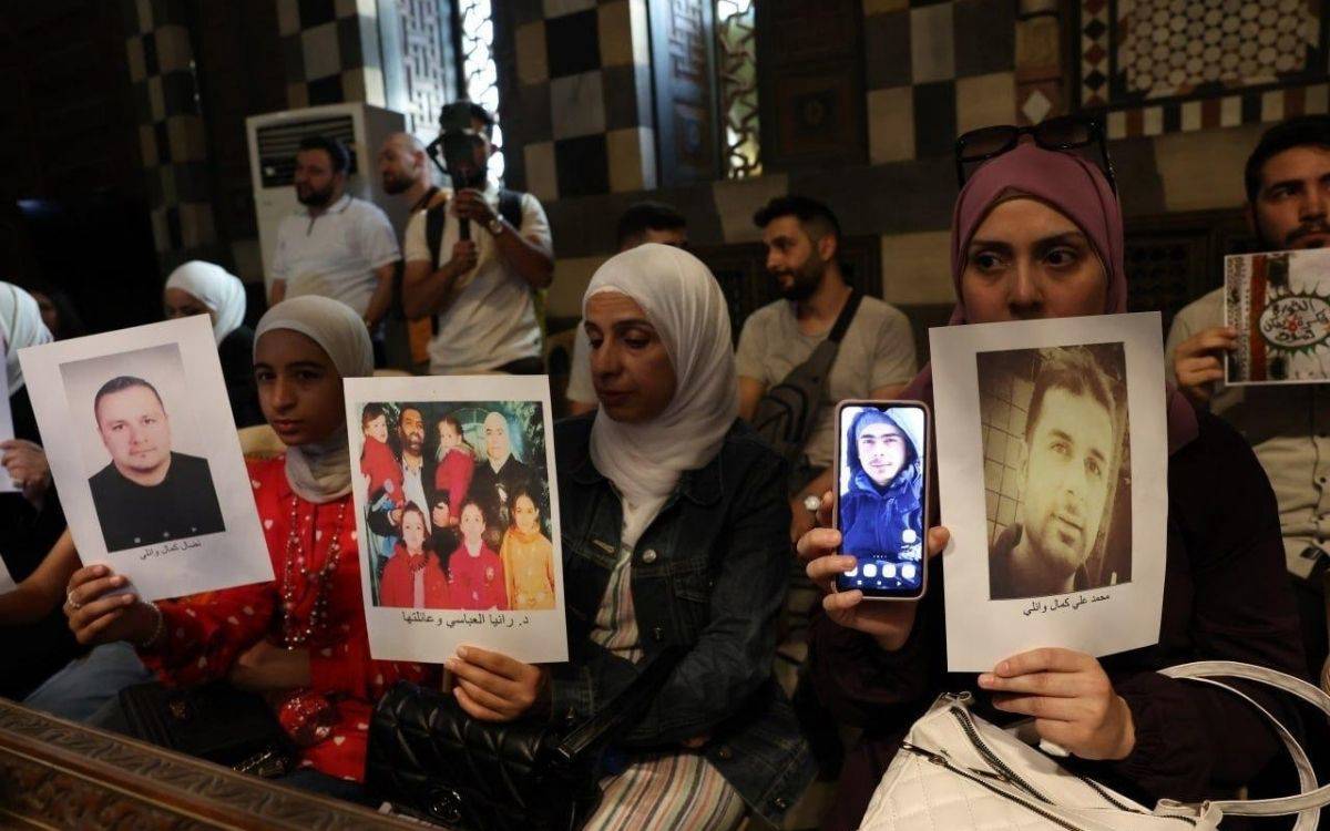 “Suriye’de kayıpların akıbeti hâlâ belirsiz”: Rania Al Najdi hafızayı araştırıyor - Toplumsal Cinsiyet Odaklı Habercilik Kütüphanesi