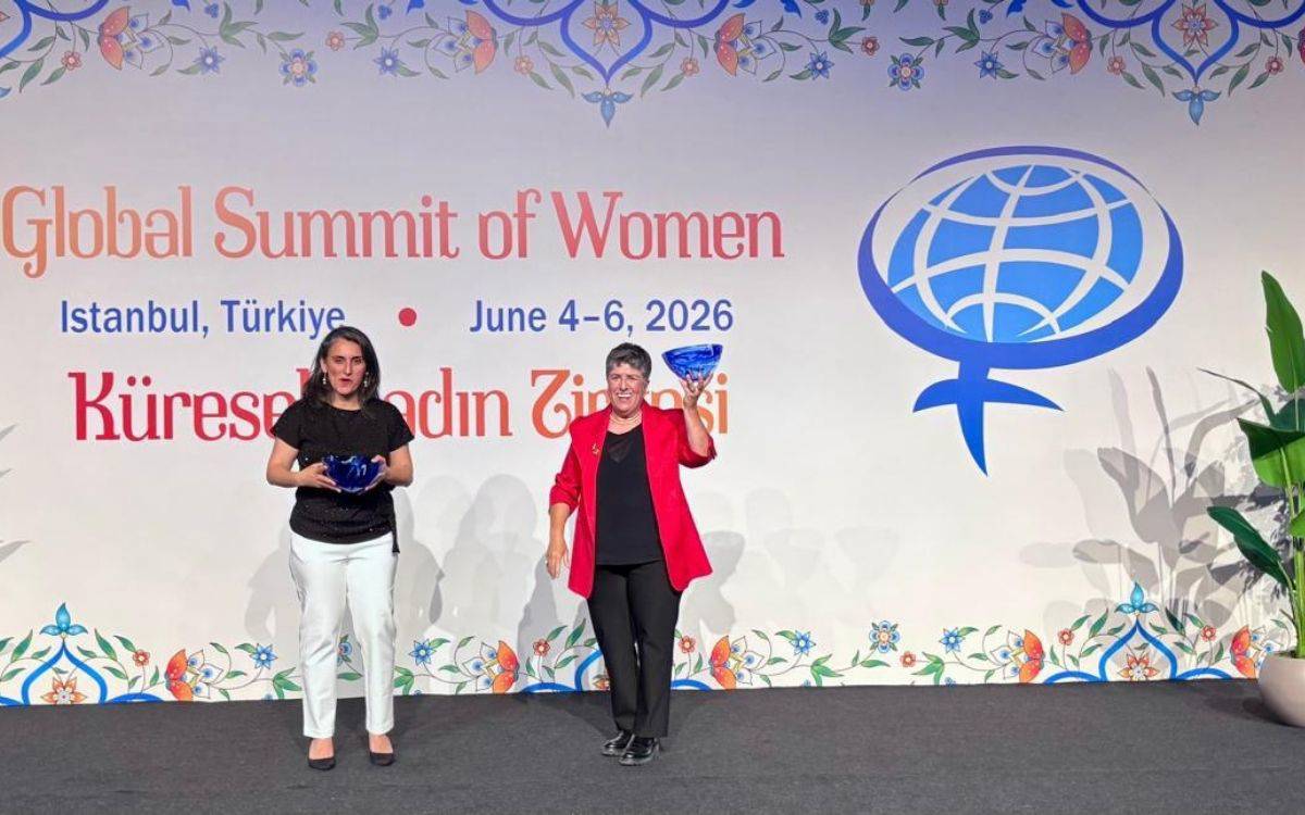 Canan Güllü ve Canan Dağdeviren’e Küresel Kadın Liderlik Ödülü - Toplumsal Cinsiyet Odaklı Habercilik Kütüphanesi